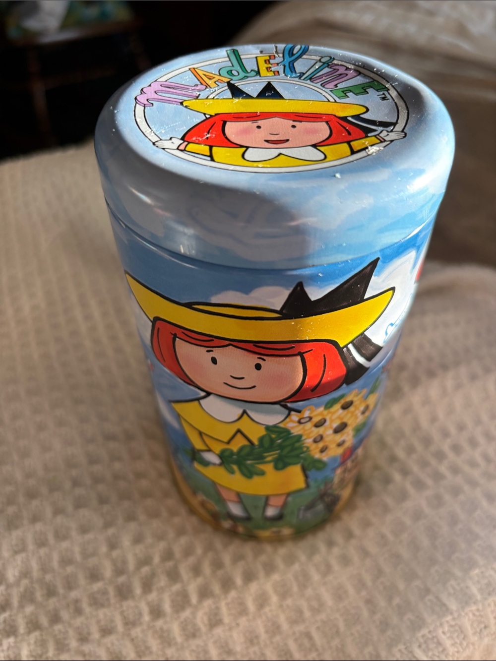 1990S 6 INCH TOY NESTING TIN MADELINE, PEPITO GENEVIEVE STACKING TIN